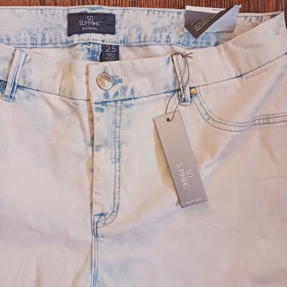 NWT CHICO'S *So Slimming * Jeggings , Sz 2.5 (14- Long) Faded Off-white Blue - Picture 5 of 13